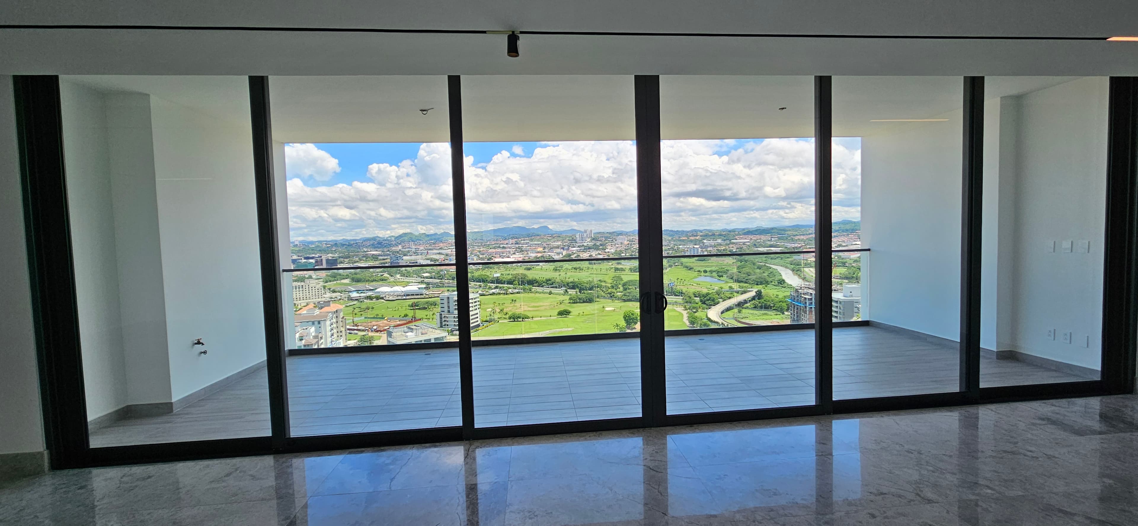 Empire Residences: Ocean View 3BR Condo Santa María - $1,299,950 - Photo 5