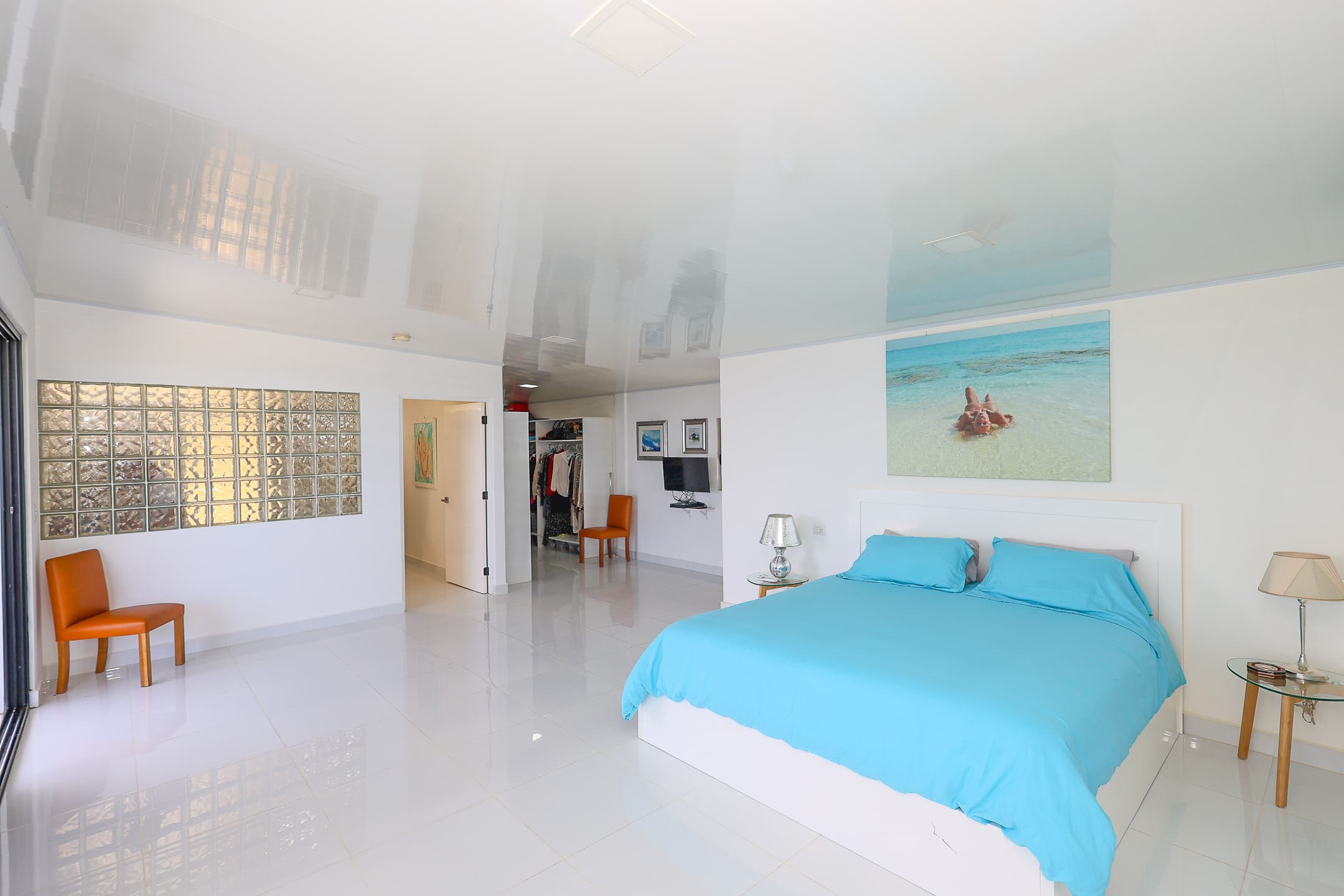 Oceanfront Villa in Pedasí: Turn-Key 5BR Estate $1.19M - Photo 3