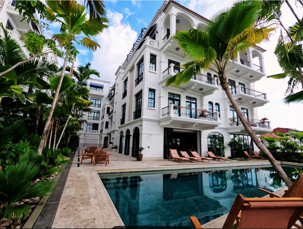 Casco Viejo Penthouse Paradise - Private Pool, Ocean Views, $1.86M