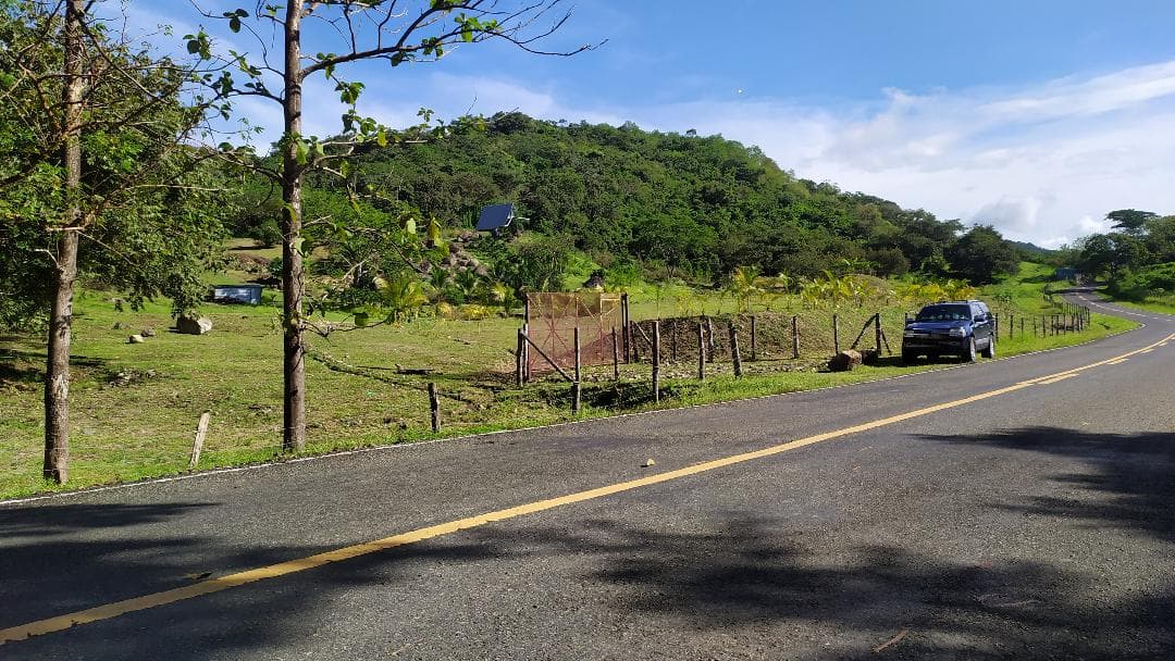 7-Hectare Paradise Estate w/ Cabin & Ponds - La Pintada $2.8M - Photo 2