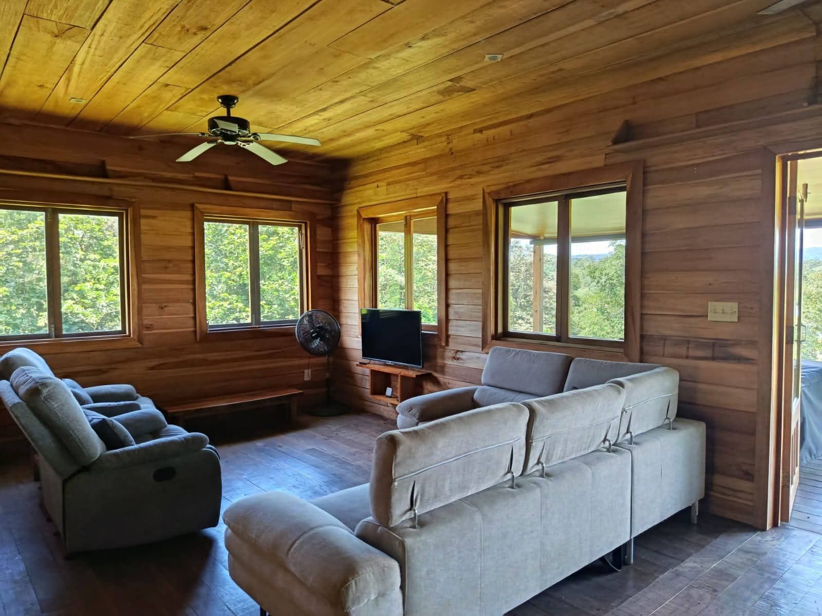 33-Acre Private Island Estate Bocas del Toro - Off-Grid Paradise $399K - Photo 5