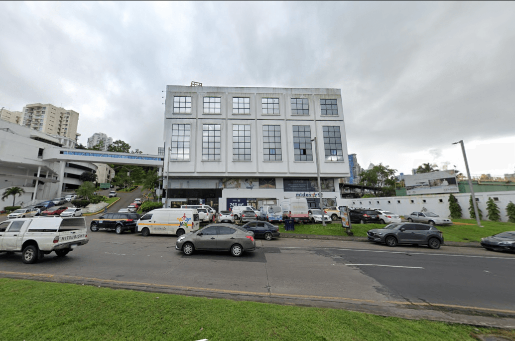 Edison Center Commercial Unit: Premium 780m² Space 7% Yield Panama City