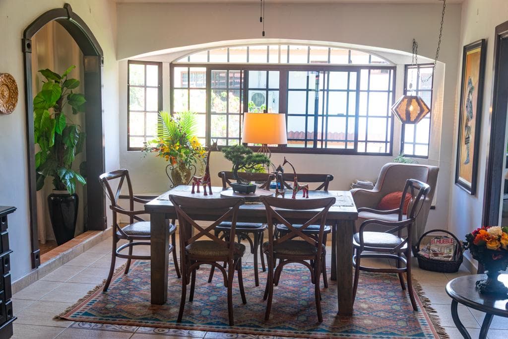 Private Estate in Las Cumbres: Pool Villa + Guest Apt $450K - Photo 5