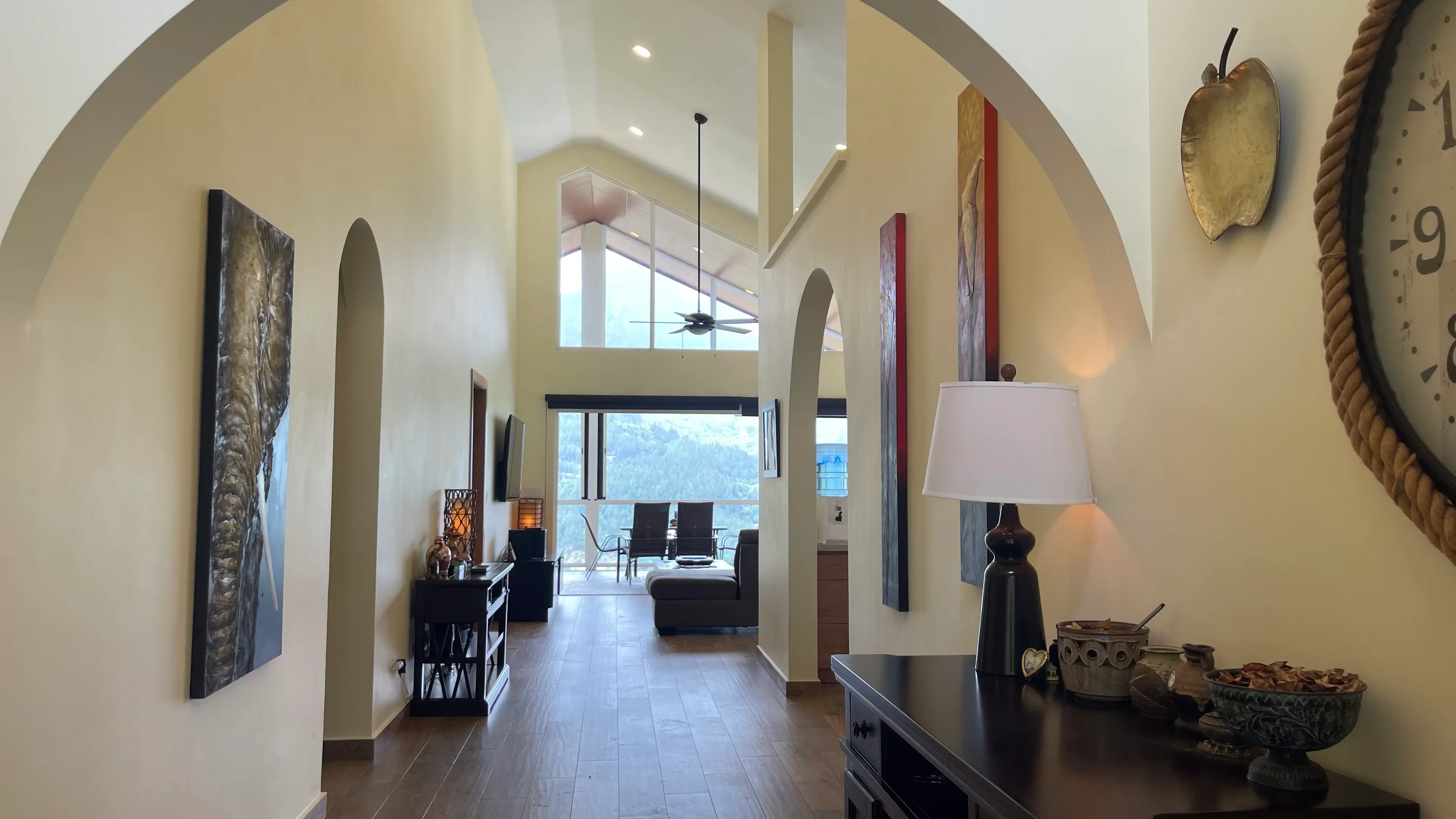 Refugio de Doble Residencia con Piscina Infinita - Altos del María $1.2M