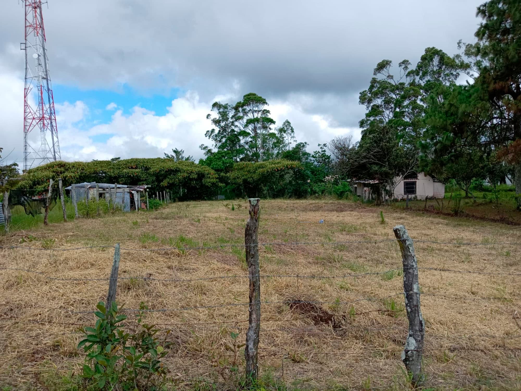 Volcán Barú Views: 1,000m² Ready-to-Build Lot in Panama's Highland Paradise