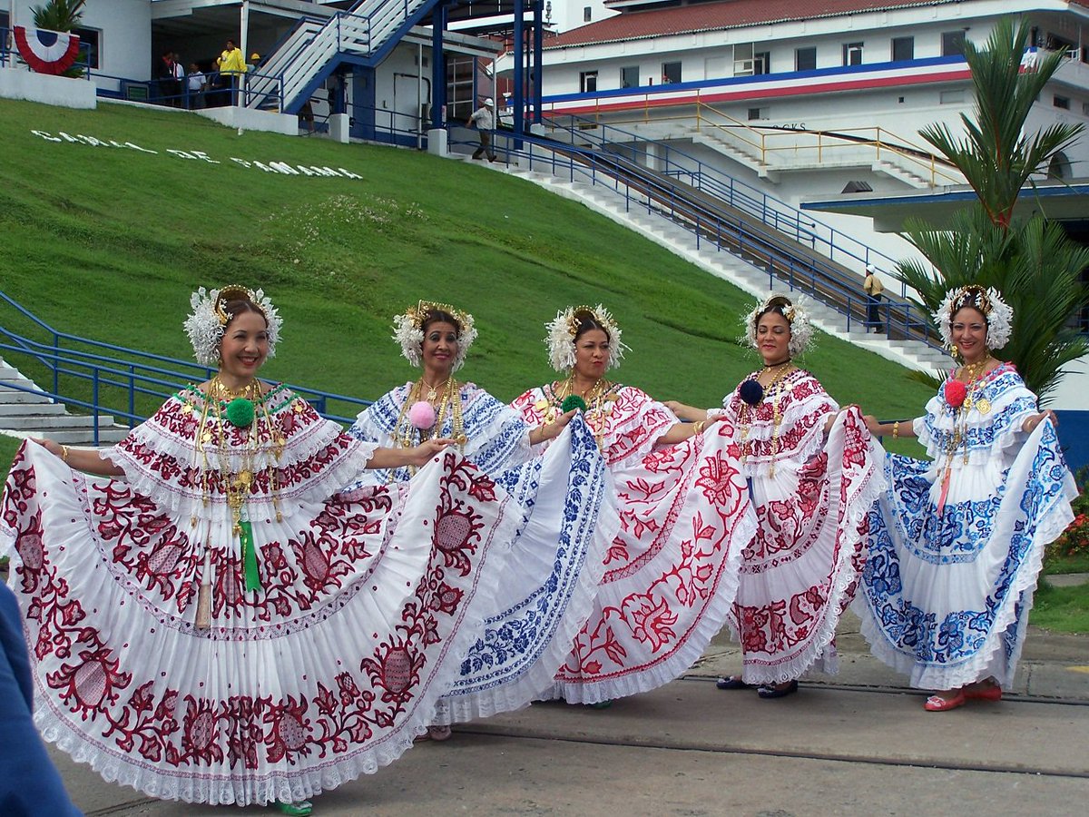 panama traditional dress The Panamanian Pollera: History, Meaning & Cultural Pride
