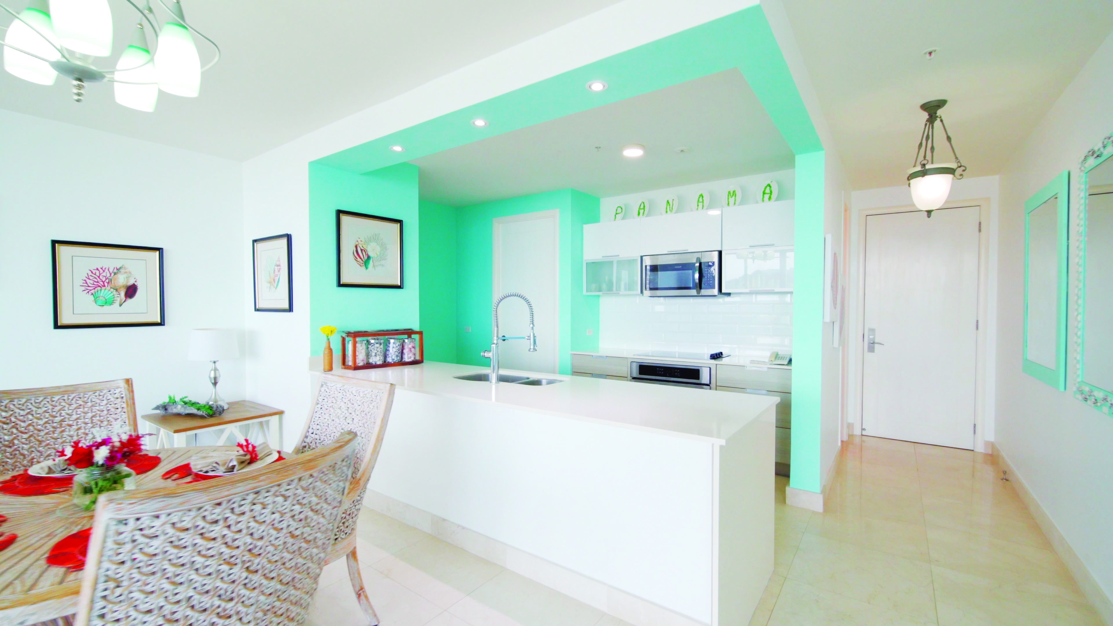 $395K Casa Bonita Luxury Condo - Ocean Views & Beach Club in Panama City