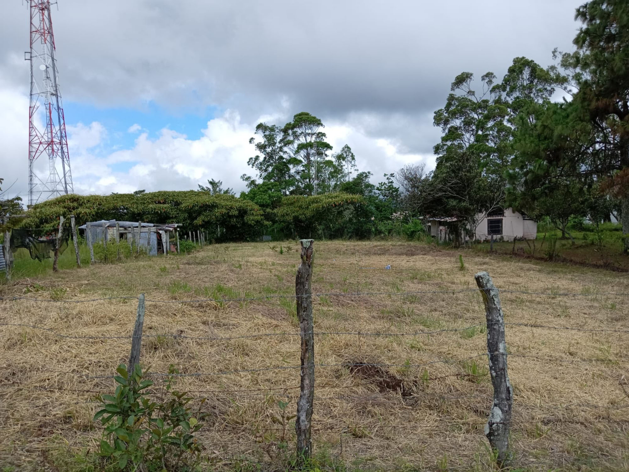 Volcán Barú Views: 1,000m² Ready-to-Build Lot in Panama's Highland Paradise