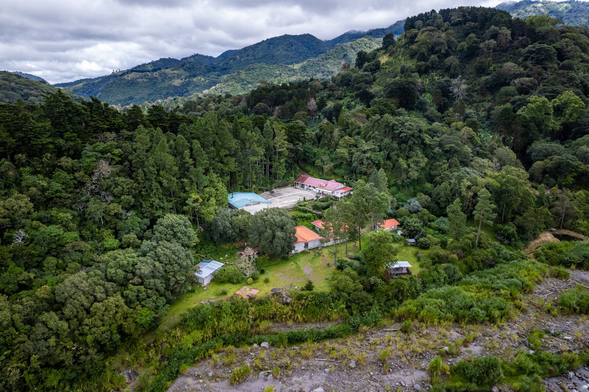 54 Hectare Coffee Farm in Volcan