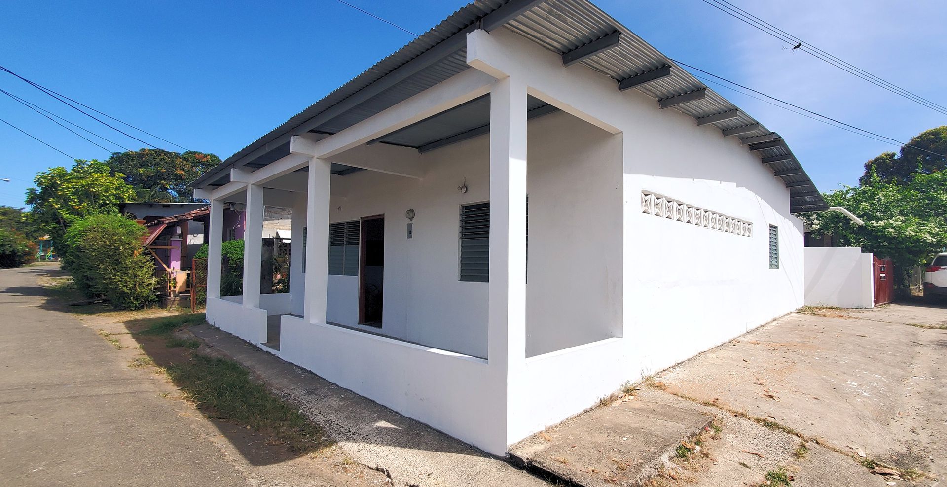 Pedasi - 2 BEDROOM HOUSE - OWNER FINANCE - INCOME PROPERTY